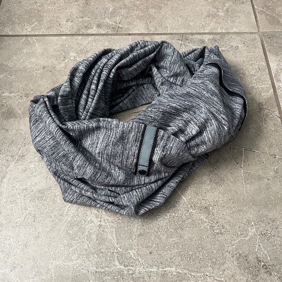 Lululemon Vinyasa Scarf *Rulu - Picture 3 of 5